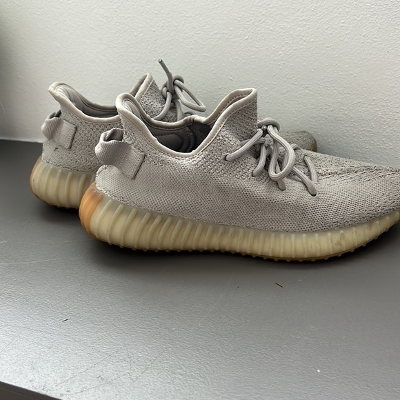 Yeezy Boost 350 V2 Sesame - size 8 - Picture 7 of 7